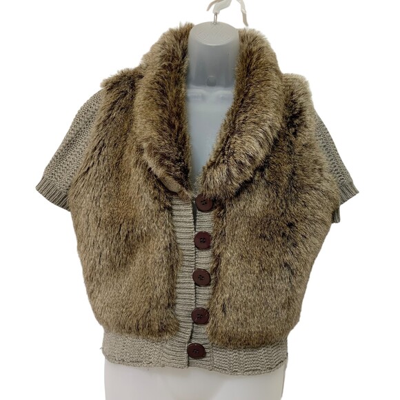 Bisou Bisou Sweater Brown Faux Fur Knit Short Sleeve Button Up XS - Picture 1 of 11